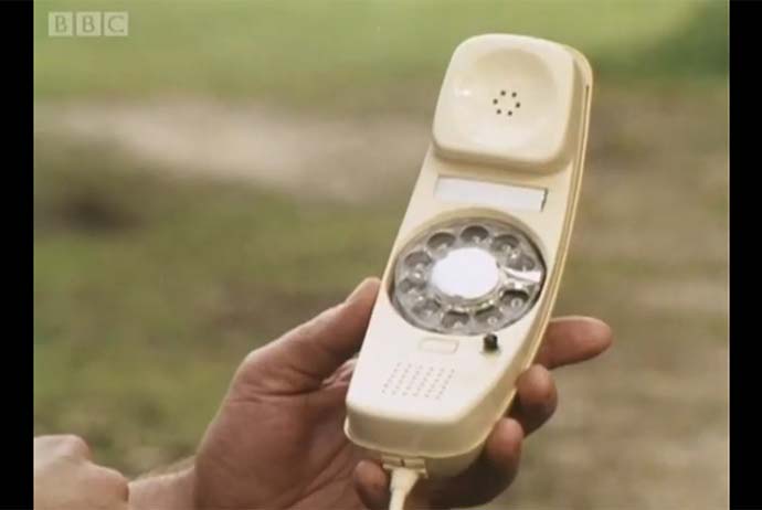BBC Tomorrow's World berichtet über den Prototyp eines Mobiltelefons
